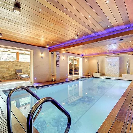 Apart-hotel Mala Anglia - Boutique & 4*