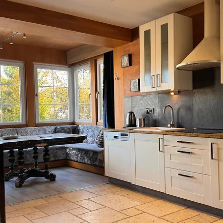 Mala Anglia - Boutique & 4*