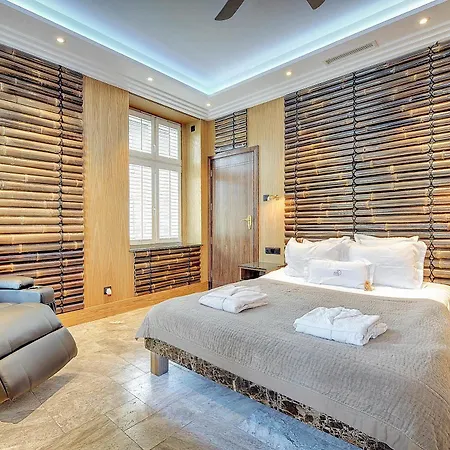 Apart-hotel Mala Anglia - Boutique & 4*