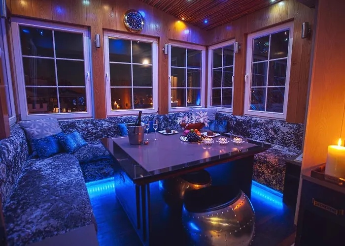 Mala Anglia - Boutique & Hotel apartamentowy 4*