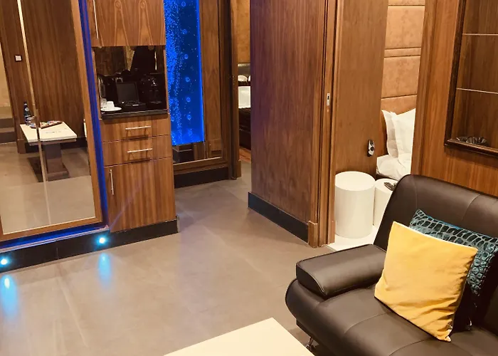 Mala Anglia - Boutique &