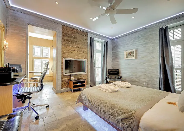 Mala Anglia - Boutique & Hotel apartamentowy 4*